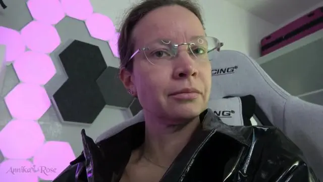 Du bist meine Schwanzsissy!