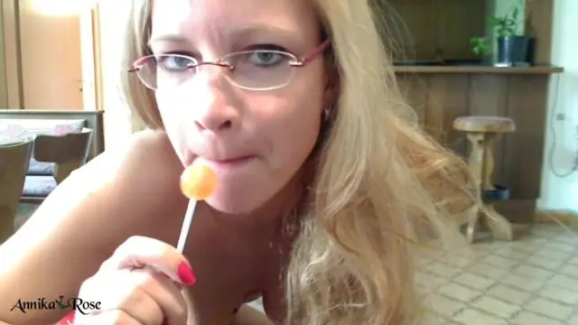 *Public* Lolli in der Muschi