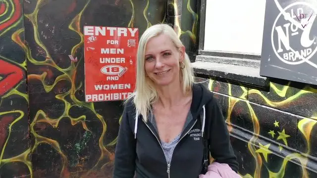 Die Hobbyhure von der Herbertstraße – Blank in die Fotze