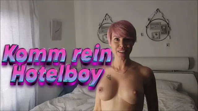 Hotelboy benutzt mich als 2- Loch- Stutte!