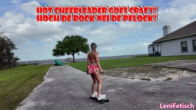 HOT CHEERLEADER GOES CRAZY! HOCH DE ROCK NEI DE PFLOCK!