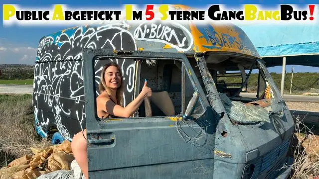 PUBLIC ABGEFICKT IM 5 STERNE GANGBANGBUS!