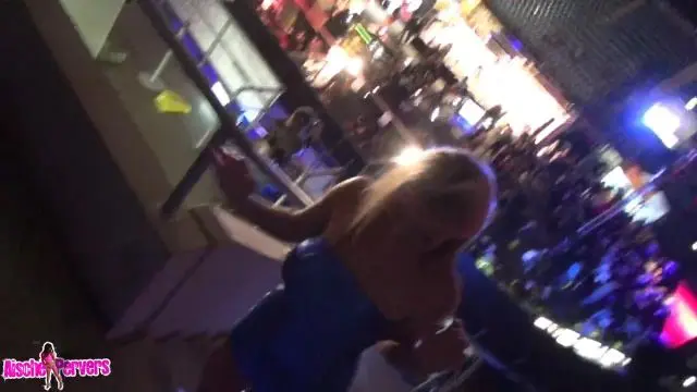 Stripper auf der Extasia gefickt