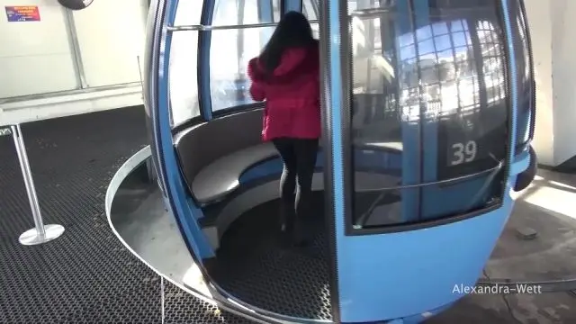 PUBLIK! HEIßER ARSCHFICK MIT EINEM FREMDEN IN DER SEILBAHN!