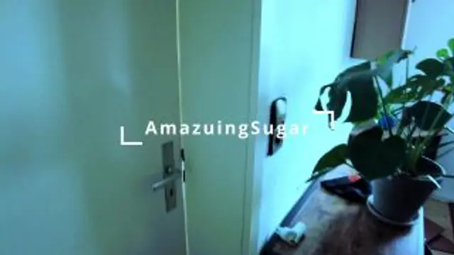 Eiermalen endet mit Analplug-Fremdfick