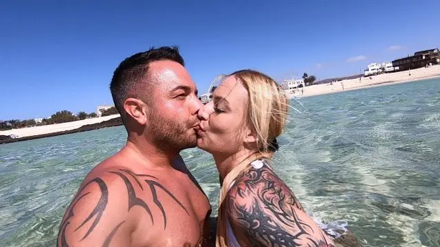 PUBLIC EXTREM AM STRAND UNTERWASSER | ERWISCHT WORDEN