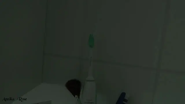 6.Türchen ~ ZahnbürstenFick!