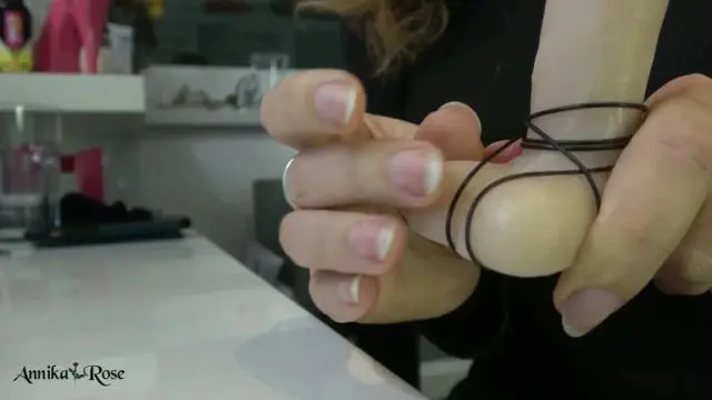 Ich binde deinen Schwanz ab!