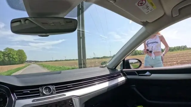 Für Geld ficke ich mit jedem!