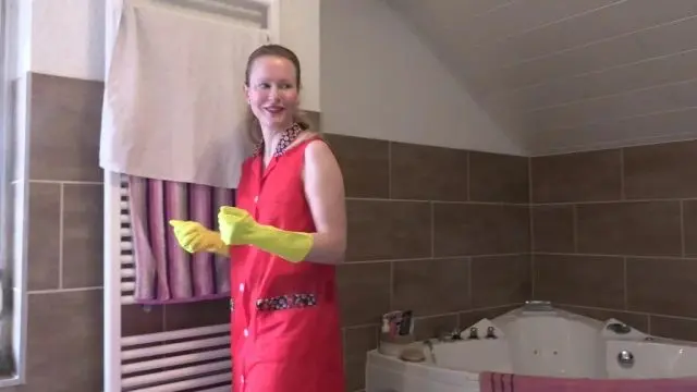 Geile Hausfrau wild durchgefickt