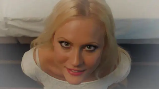 Klempner spritzt auf meine Pissfotze