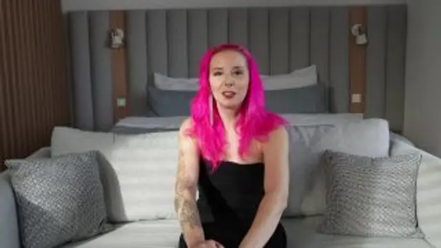 Hallo bin ANNA!! Hoffe ich bin hier richtig??