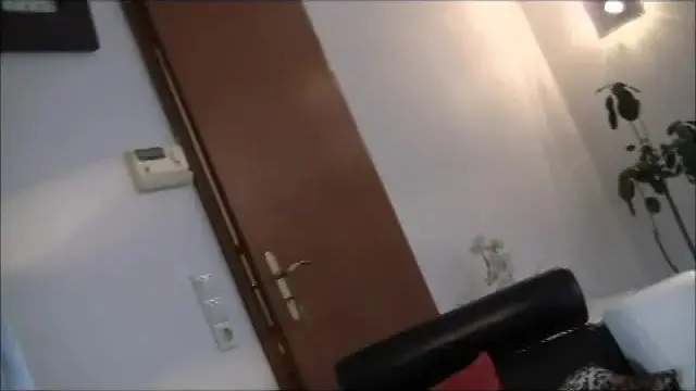 Dreister Boss !!! Angestellte fickt bei Escort