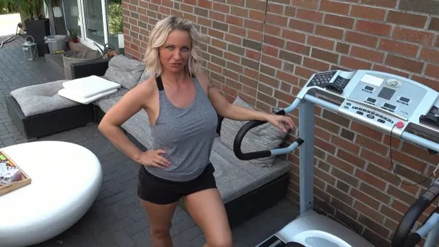 Nachbar gefickt ! Es stellt sich raus er ist ein Spanner!