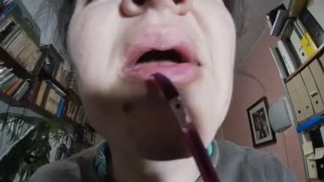 Lippen malen, Kussen