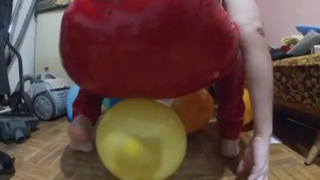 Luftballoond mit Arsch platzen