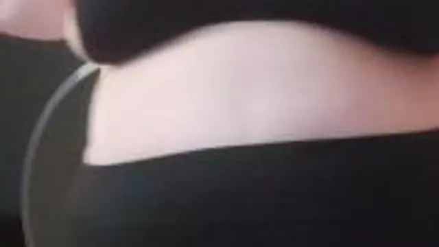 XXXXXXL Bauch und Titten und Arsch präsentiere ich dir