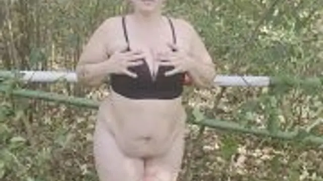 ich Spiel an meiner sperma Pussy