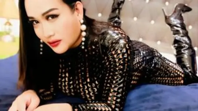 Großer Schwanz und große Ladung Sperma!