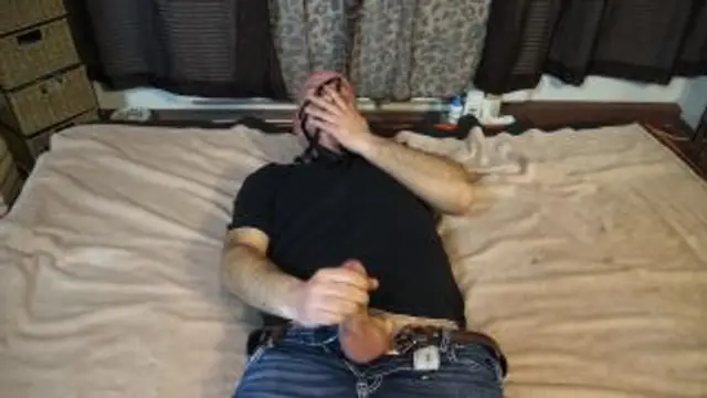 Schon wieder beim Wichsen erwischt