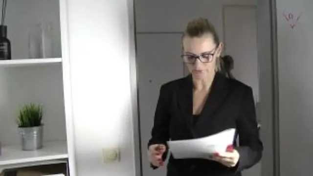 Abmahnung! Azubi zum ficken verführt!