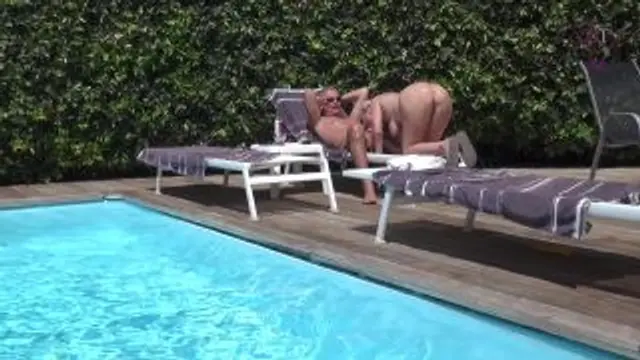 Frauen-Tausch im FKK-Urlaub