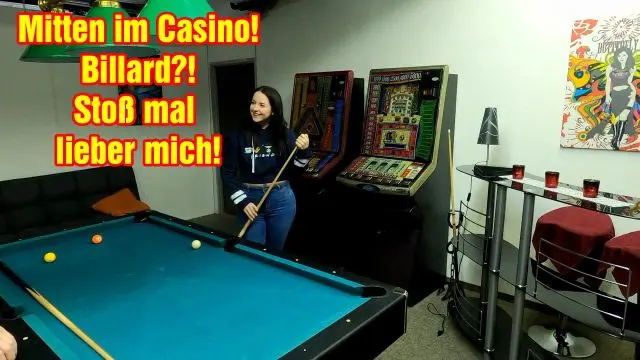 Mitten im Casino! BILLARD? Stoß mal lieber mich!
