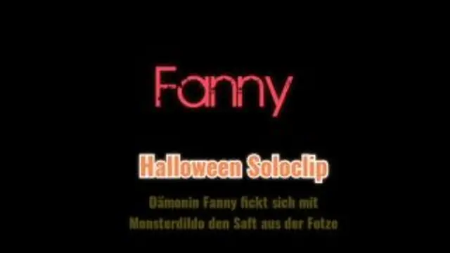 Halloween Soloclip - Squirt durch Monsterdildo Masturbation