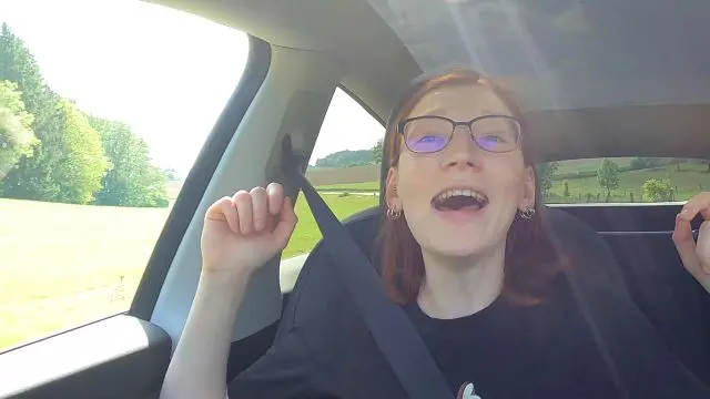 Auf ekligen Autohändler reingefallen! spontan gefickt