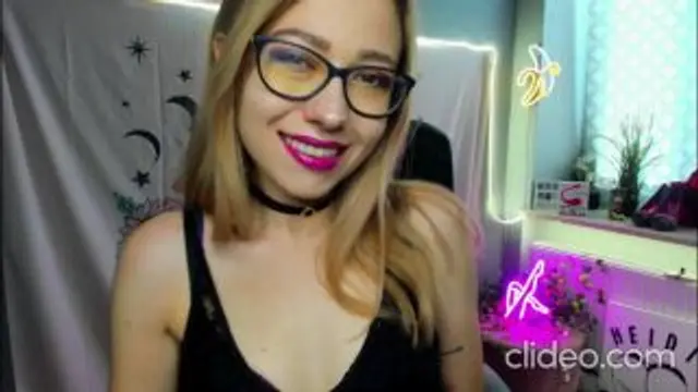 Verführerische Dampfwolken und Tease-Action 🔥