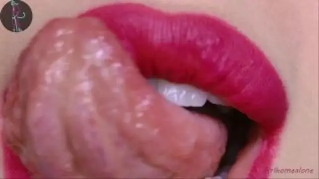 Süß aber grausam Riesin Vore