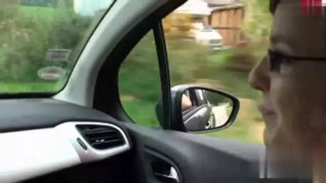 Per Anhalter mitgenommen und durchgefickt