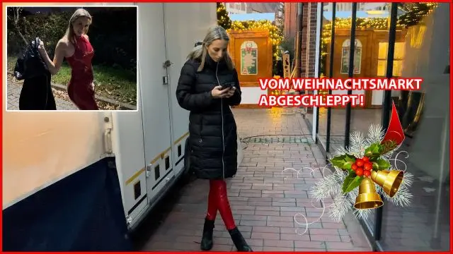 IM LACKKOSTÜM - VOM WEIHNACHTSMARKT ABGESCHLEPPT !