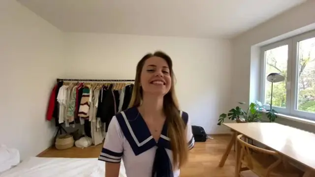 Studentin wird hart bestraft!!