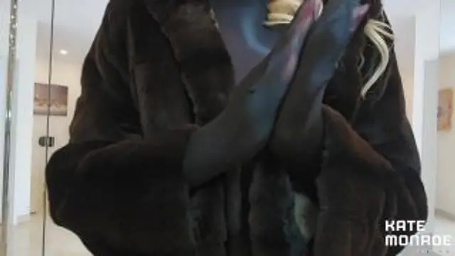 ASMR NYLON PELZ  Wichsanweisung für die Sinne