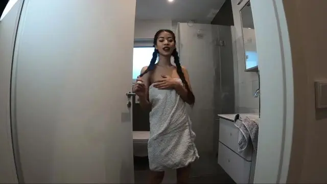 XXL Dildospaß in der Dusche