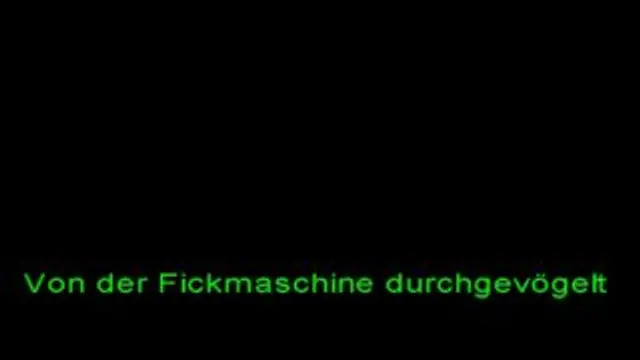 Von der Fickmaschine durchgevoegelt!!