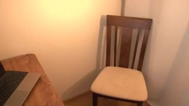 Laura in halterlose Strümpfe