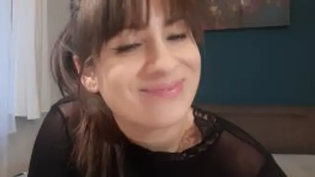 Erstes Weihnachtsgeschenk - Nylon Catsuit und Glasdildo