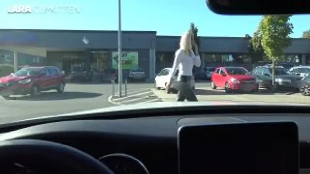 Auf der Straße ERKANNT | Leggings FICK mit XXL Spermawalk