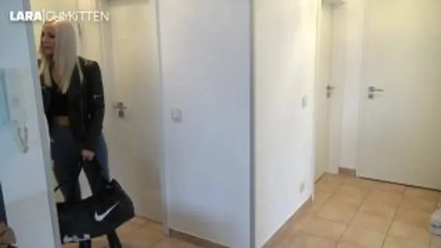 BEINE BREIT für ein verficktes Foto Shooting | XXL Facial nur für ein paar Bilder