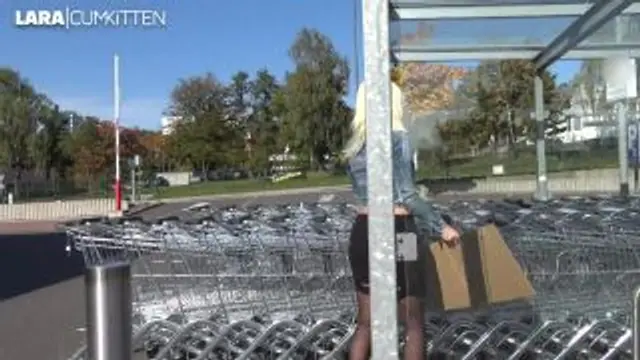 Billige Discounter HOBBY-HURE | Verbotener PUBLIC FREMDFICK vor dem Supermarkt