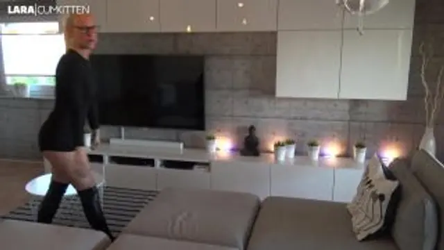 BUBBLE BUTT Quickie mit FICKSTIEFELN | 2-fach Abspritzgarantie