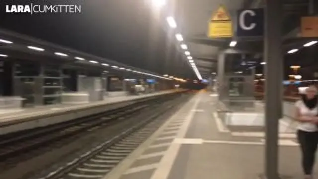 Dreister PUBLIC PISS im Hauptbahnhof | Natursekt Quelle direkt am Bahnsteig