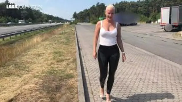 FICK DRIVE IN AN DER A1 | Spritz meinen Leggings Arsch voll