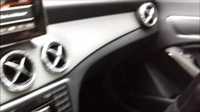 Piss-Pause am Parkplatz