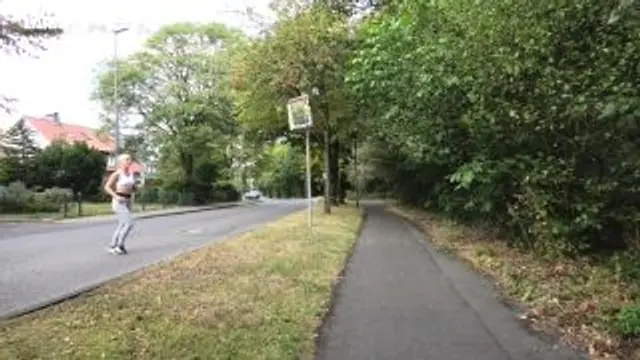 Wet Fitness | Wer macht mit mir PISS JOGGING...?