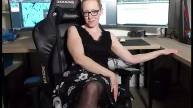 Soll ich deine Sekretärin sein ?