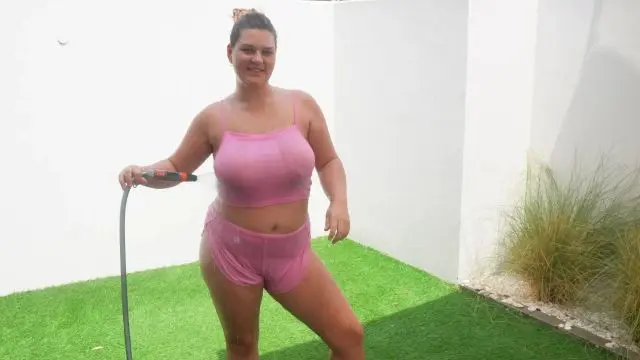 Outdoor Abgespritzt - Eine nasse Sommerdusche