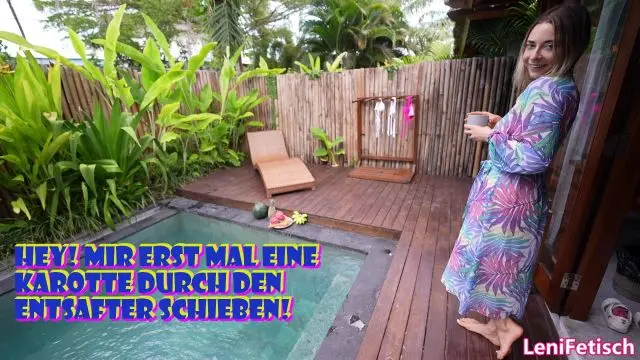 HEY! MIR ERST MAL EINE KAROTTE DURCH DEN ENTSAFTER SCHIEBEN!